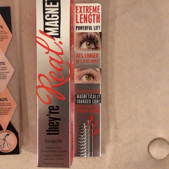 NEW Benefit cosmetics, 5 full size products with makeup bag, - Picture 13 of 14